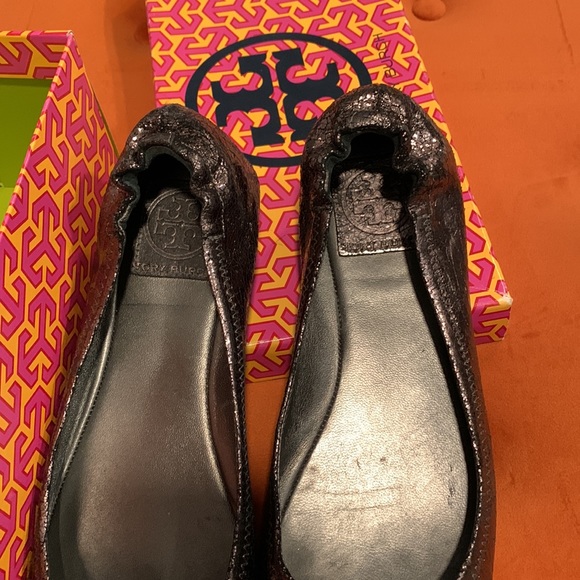 Tory Burch Reva Rhinestone Flats Sz 8.5 - Picture 10 of 13